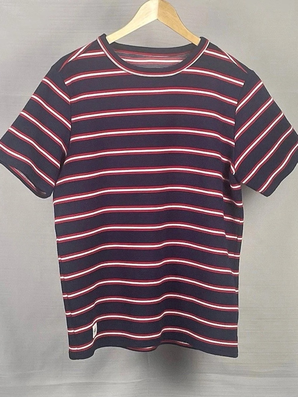 Native Youth Navy Red White Striped Short Sleeve Tee Sz M